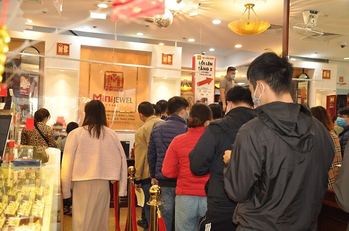 "Sốt" hạt gạo vàng giá 1 triệu đồng/hạt, nhà giàu "vung tay” chia nhau cả tấn