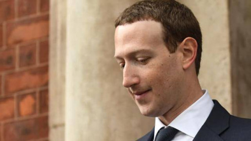 Vốn hoá tụt dưới 600 tỷ USD, Facebook mừng nhiều hơn lo?
