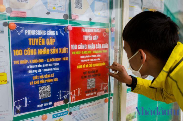 Ngập tràn thông báo tuyển dụng công nhân sau Tết ở khu công nghiệp Hà Nội