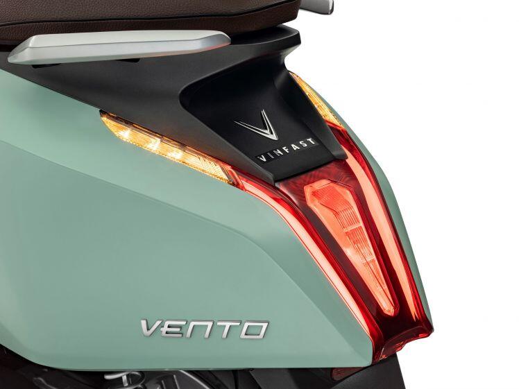 VinFast ra mắt xe máy điện Vento hoàn toàn mới, tốc độ tối đa 80km/h