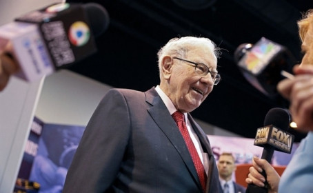 Tỉ phú Warren Buffet đã nhìn thấy tiềm năng từ Activision trước cả Microsoft