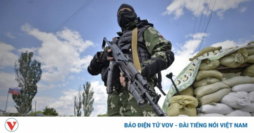 Cộng hòa Nhân dân Donetsk tự xưng ban bố tình trạng khẩn cấp, đụng độ với quân Ukraine