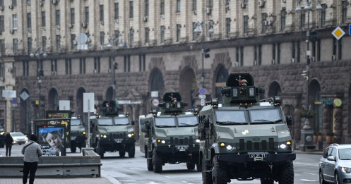 Trực tiếp: Diễn biến mới nhất chiến dịch quân sự của Nga ở Ukraine: Quân Nga đang tiến về Kiev