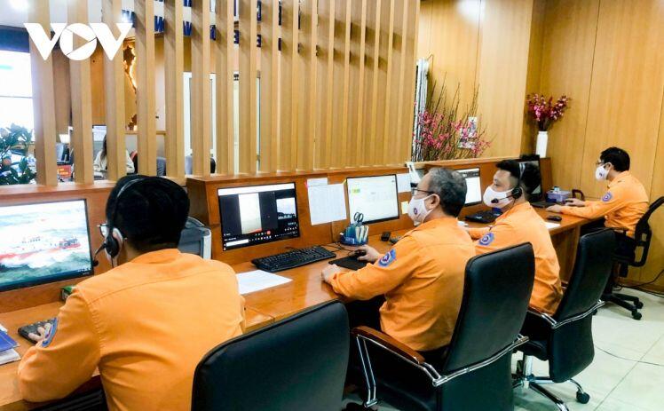 Cơ quan công sở tại Hà Nội thích nghi linh hoạt khi hàng loạt cán bộ mắc Covid-19