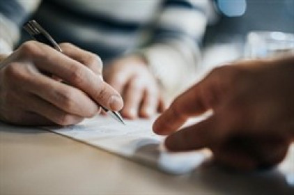 Khi ngân hàng “sắm” công ty chứng khoán