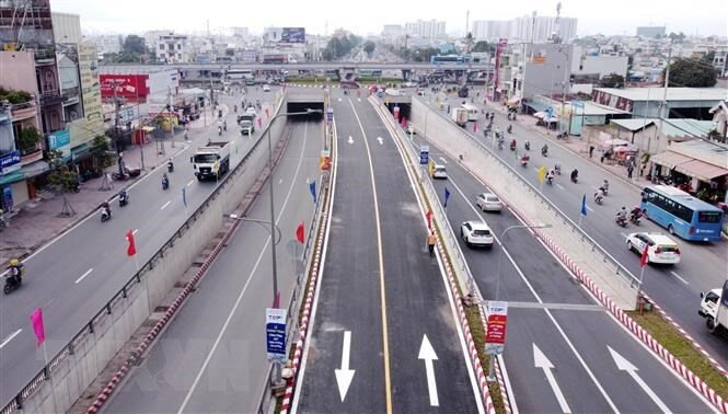 Doanh nghiệp thép đối mặt với thuận lợi và thách thức nào?