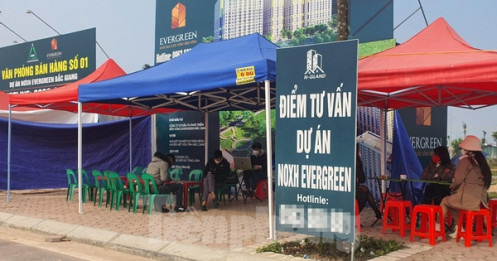 Bắc Giang: Dựng lều, rầm rộ rao bán nhà xã hội công nhân chưa đủ điều kiện