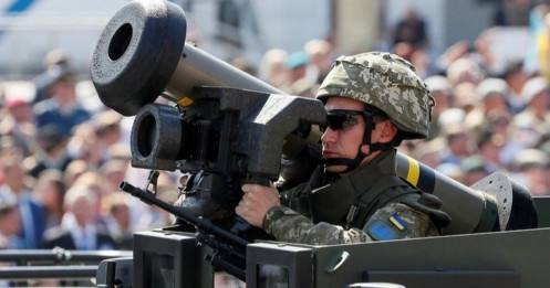 Mỹ chuyển hàng trăm tên lửa cho Ukraine