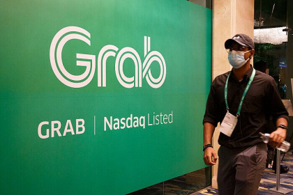 Grab lỗ 1 tỷ USD, cổ phiếu vội 'bốc hơi' gần 40%