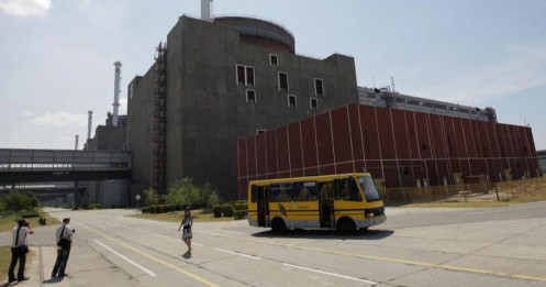 Lực lượng Nga bao vây nhà máy hạt nhân lớn nhất Ukraine