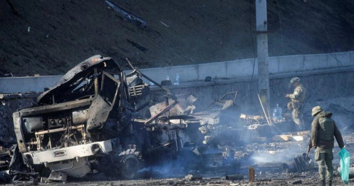 Ukraine tuyên bố phá hủy 20 xe quân sự Nga gần Kiev
