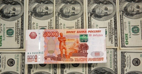 Đồng rúp Nga tiếp tục rớt giá, kinh tế bị xếp loại 'có nguy cơ vỡ nợ'