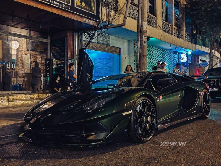 "Chạm mặt" siêu phẩm Lamborghini Aventador SVJ màu xanh lá Verde Ermes "độc nhất" Việt Nam