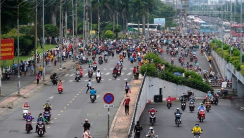 Chủng Omicron chiếm ưu thế, TP Hồ Chí Minh khuyến cáo người dân không đến nơi đông người