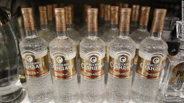 Hoa Kỳ muốn tẩy chay rượu vodka của Nga nhưng điều đó có dễ?