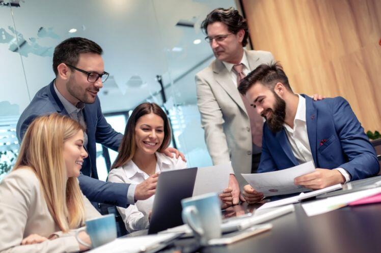 Dành cho môi giới ít kinh nghiệm: Đầu tư theo nhóm