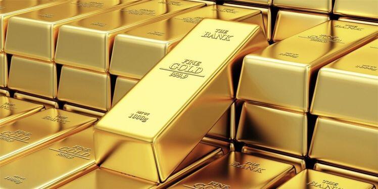 Giá vàng đang biến động mạnh, nên mua vào hay bán ra?