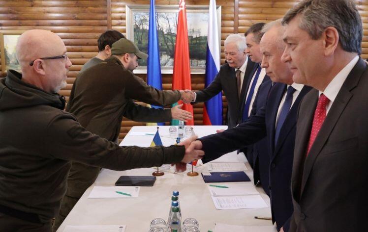 Đàm phán Nga-Ukraine vòng 4 đã diễn ra, Moscow yêu cầu Kiev trung lập