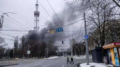 Tình hình Ukraine ngày 16/3: Thủ đô áp đặt giới nghiêm, lãnh đạo 3 nước tới Kiev