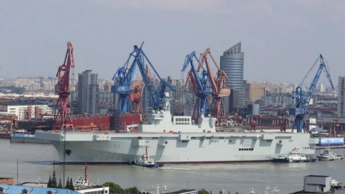 Trung Quốc sắp biên chế tàu đổ bộ khủng thứ ba?