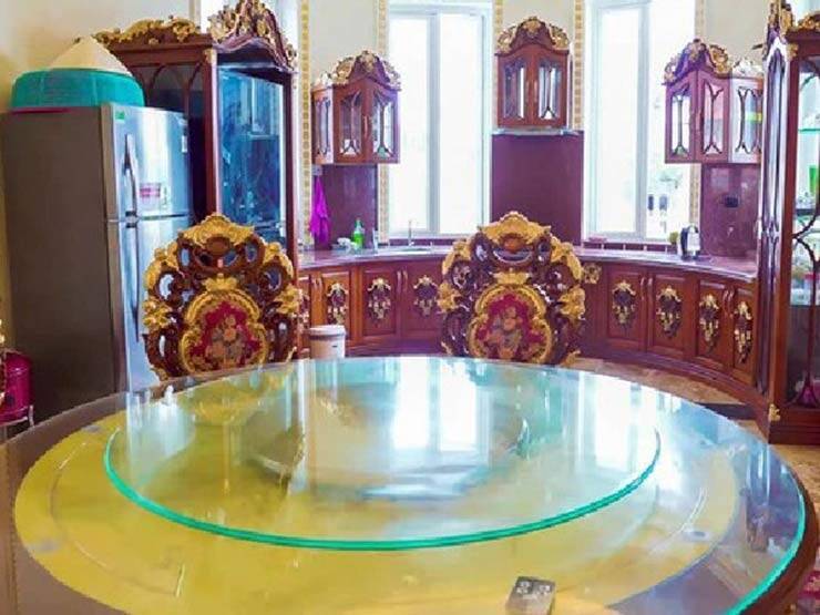 Choáng ngợp lâu đài "khủng" 100 tỷ của đại gia Thanh Hóa, cực kỳ lộng lẫy và hoành tráng