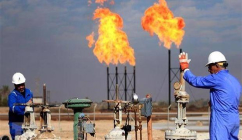 Giá xăng dầu tăng vọt, dự báo tiếp tục leo cao