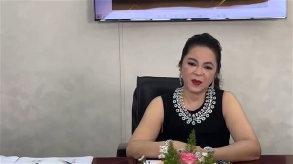 Bà Nguyễn Phương Hằng đang kinh doanh những gì?