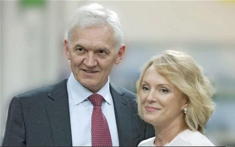 Mỹ trừng phạt vợ con của người giàu nhất Nga Timchenko