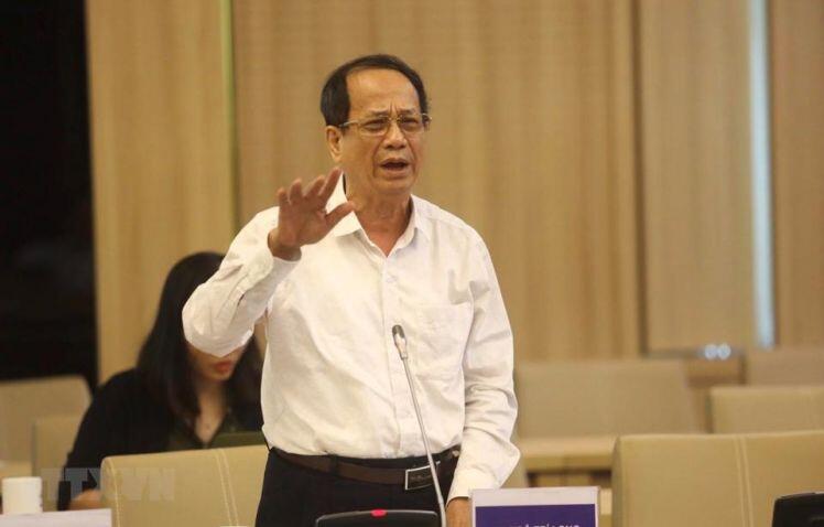 Vàng bị nâng giá bất hợp lý, cần thay đổi phương thức điều hành