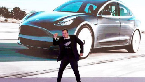 Tesla hé lộ ý định chia tách cổ phiếu, vốn hóa nhảy 84 tỷ USD trong một ngày