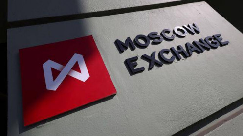Đồng Rúp tăng giá mạnh, chứng khoán Nga gắng hồi phục sau 1 tháng đóng cửa