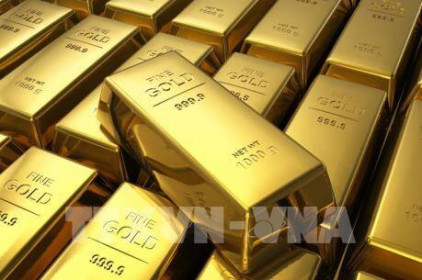 Giá vàng châu Á giảm trong phiên cuối cùng của tháng Ba
