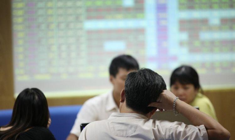 Có nên “bắt sóng“ đại hội cổ đông?