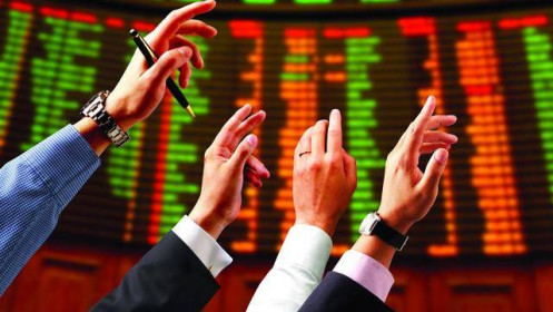 Cổ phiếu ngân hàng được nâng lên tích cực nhờ lợi nhuận ước tăng 28% trong quý 1/2022