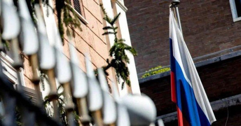 Bốn nước châu Âu trục xuất tổng cộng hơn 70 nhân viên ngoại giao Nga
