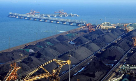Giá than châu Âu nhảy vọt khi EU xem xét loại bỏ nhập khẩu than từ Nga