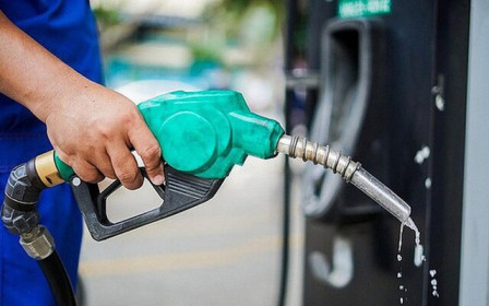 Ứng phó với "cú sốc" giá xăng dầu không thể bằng giải pháp ngắn hạn