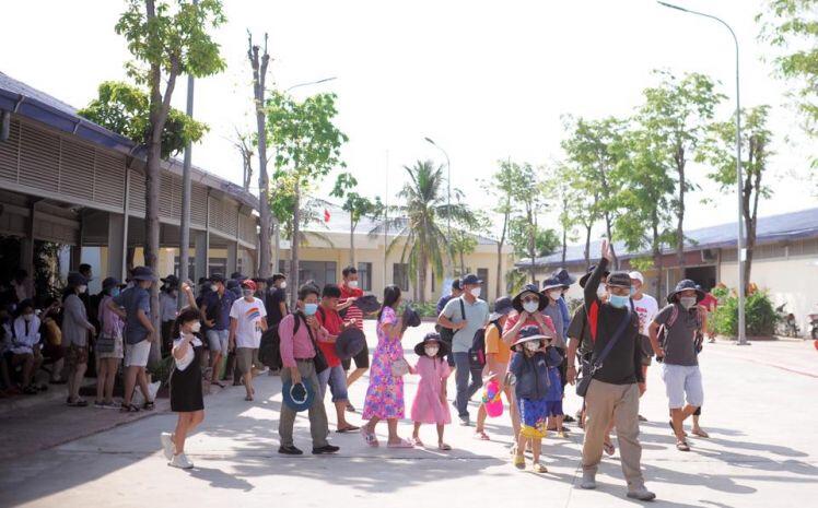 Nha Trang đón hơn 2.200 lượt du khách ngày đầu nghỉ lễ Giỗ tổ Hùng Vương