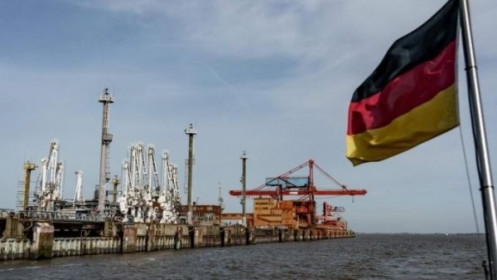 Nỗ lực ‘thoát Nga’, Đức chi hơn 3 tỷ USD thuê trạm LNG
