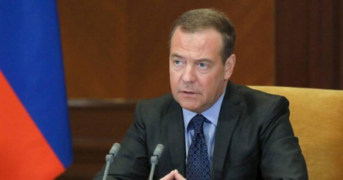 Cựu Tổng thống Medvedev: Nga vỡ nợ sẽ kéo châu Âu vỡ nợ theo