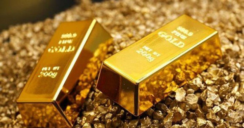 Đầu tuần, giá vàng lại ‘đu đỉnh’ sát mốc 70 triệu đồng/lượng