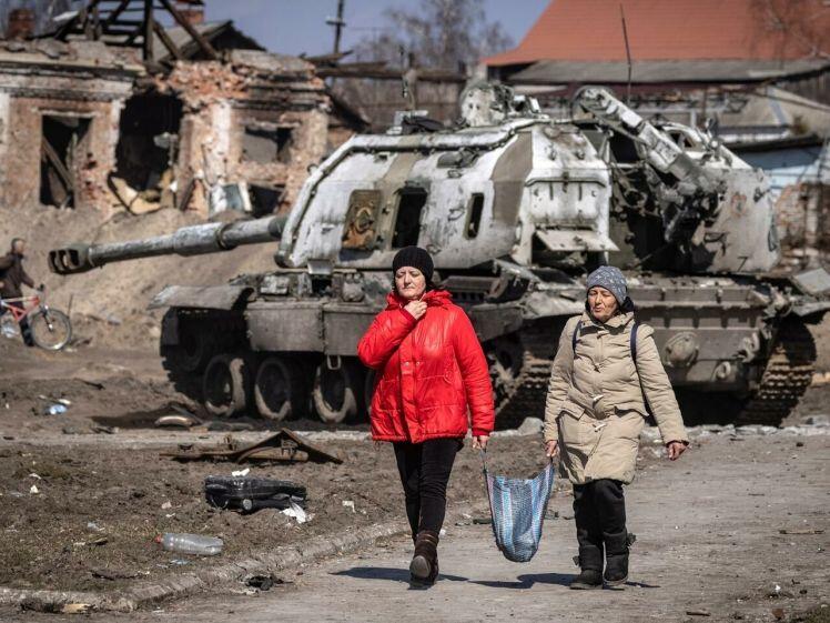 Ukraine đối mặt nguy cơ gần 30% dân số nghèo đói, Tổng thống Zelenskyy tung đòn hiểm