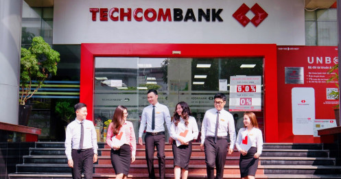 Techcombank lãi trước thuế 6.800 tỷ quý I/2022, tiền gửi chạm 330.000 tỷ đồng