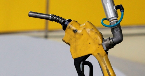 Giá xăng dầu hôm nay 4/5: Nhiều "kịch bản" tăng giá xăng dầu trong nước