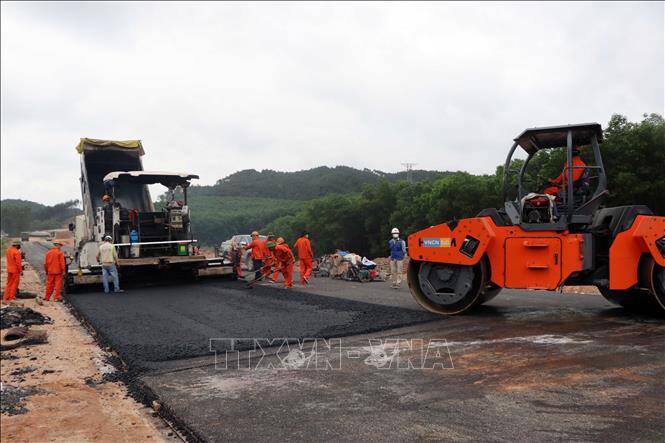 Đầu tư công, yếu tố then chốt cho phục hồi kinh tế