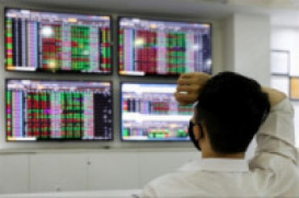 Áp lực bán tháo xuất hiện, VN-Index giảm hơn 47 điểm