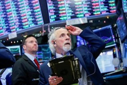 Dow Jones tương lai giảm hơn 400 điểm