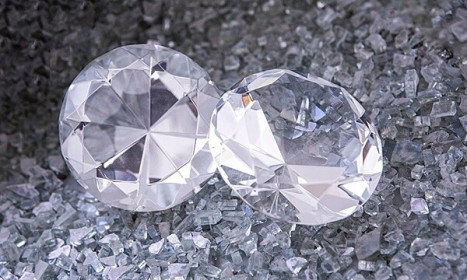 Giá kim cương tăng vọt trên toàn cầu