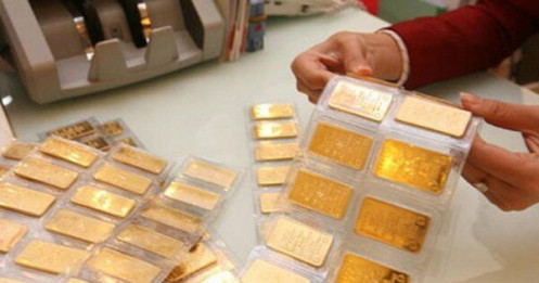 Giá vàng trong nước lao dốc gần 1 triệu đồng/lượng