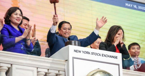 Thủ tướng Phạm Minh Chính thăm sàn giao dịch chứng khoán lớn nhất thế giới tại New York